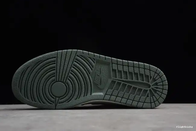 OG Jordan 555088-135 Green 1 Clay Air High Retro 0506